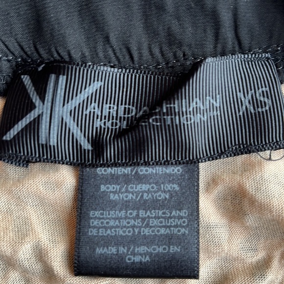 Kardashian Kollection tank with rope straps - Picture 3 of 4